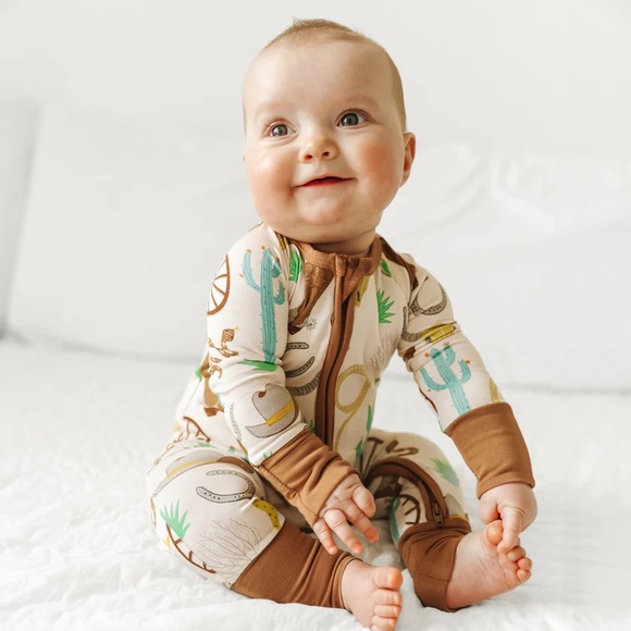 *SOLD* Little Sleepies BNWT NIB Ready to Rodeo Zippy in Caramel - 6-12 Months - Picture 5 of 6